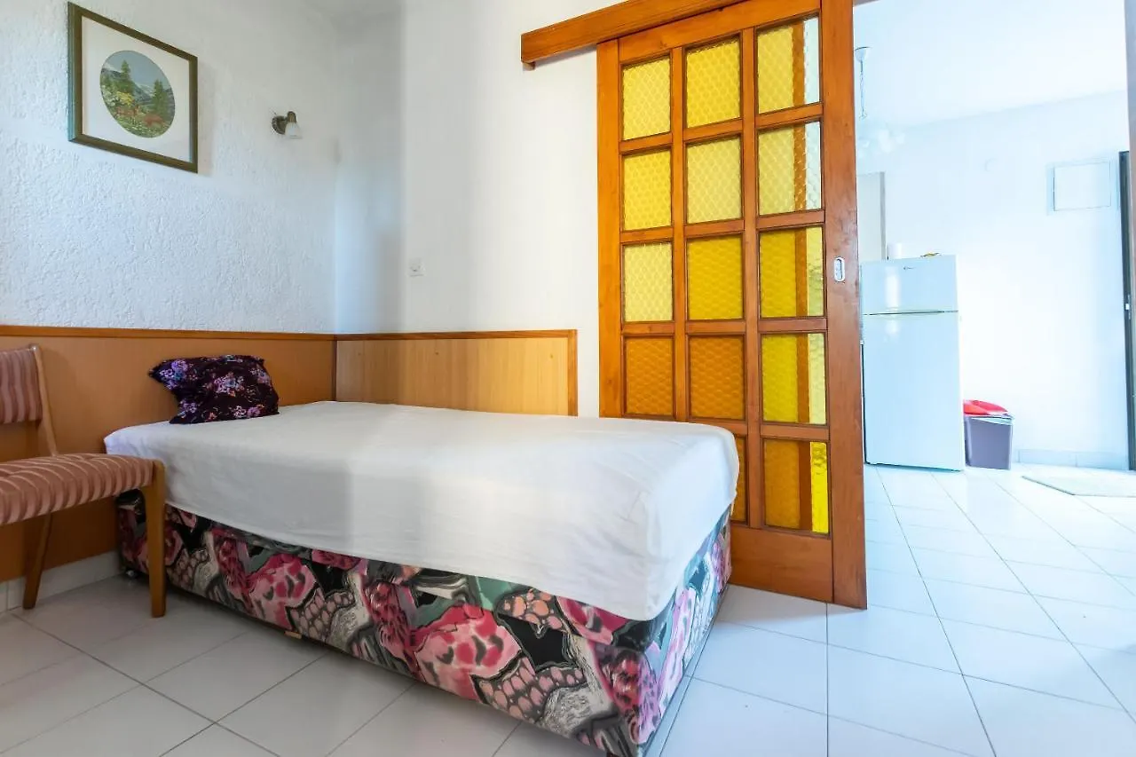 Apartment Slavko R Supetarska Draga Croatia