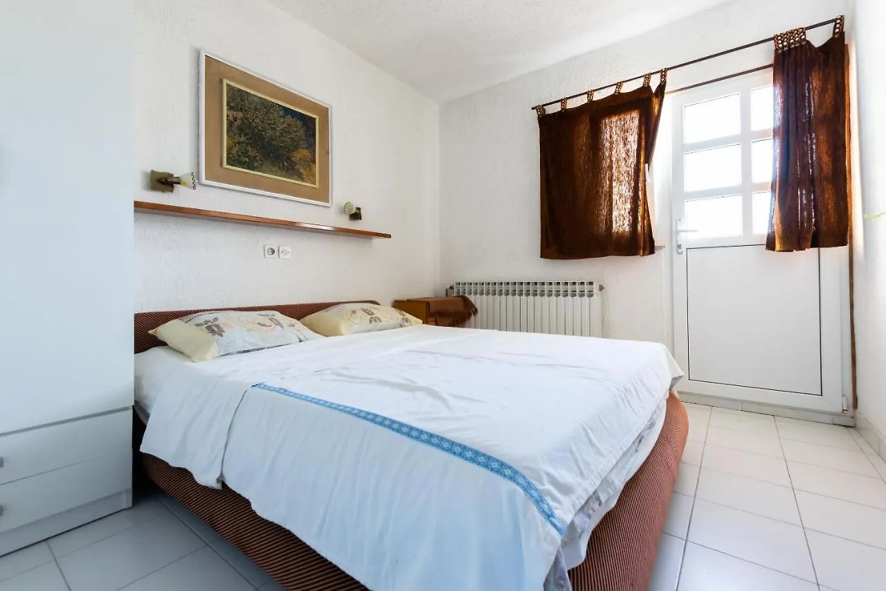 Apartment Slavko R Supetarska Draga 0*,