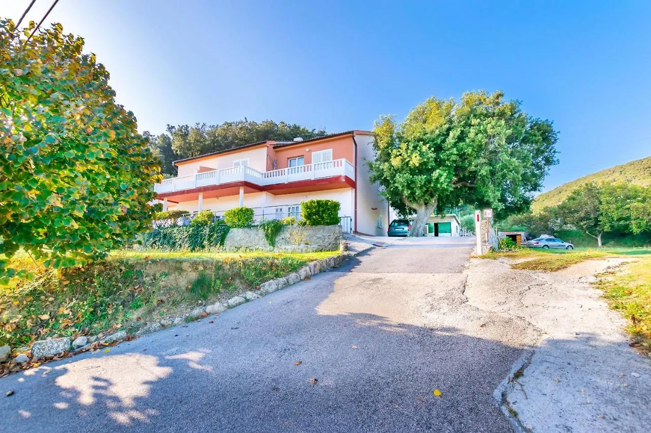 Apartment Slavko R Supetarska Draga